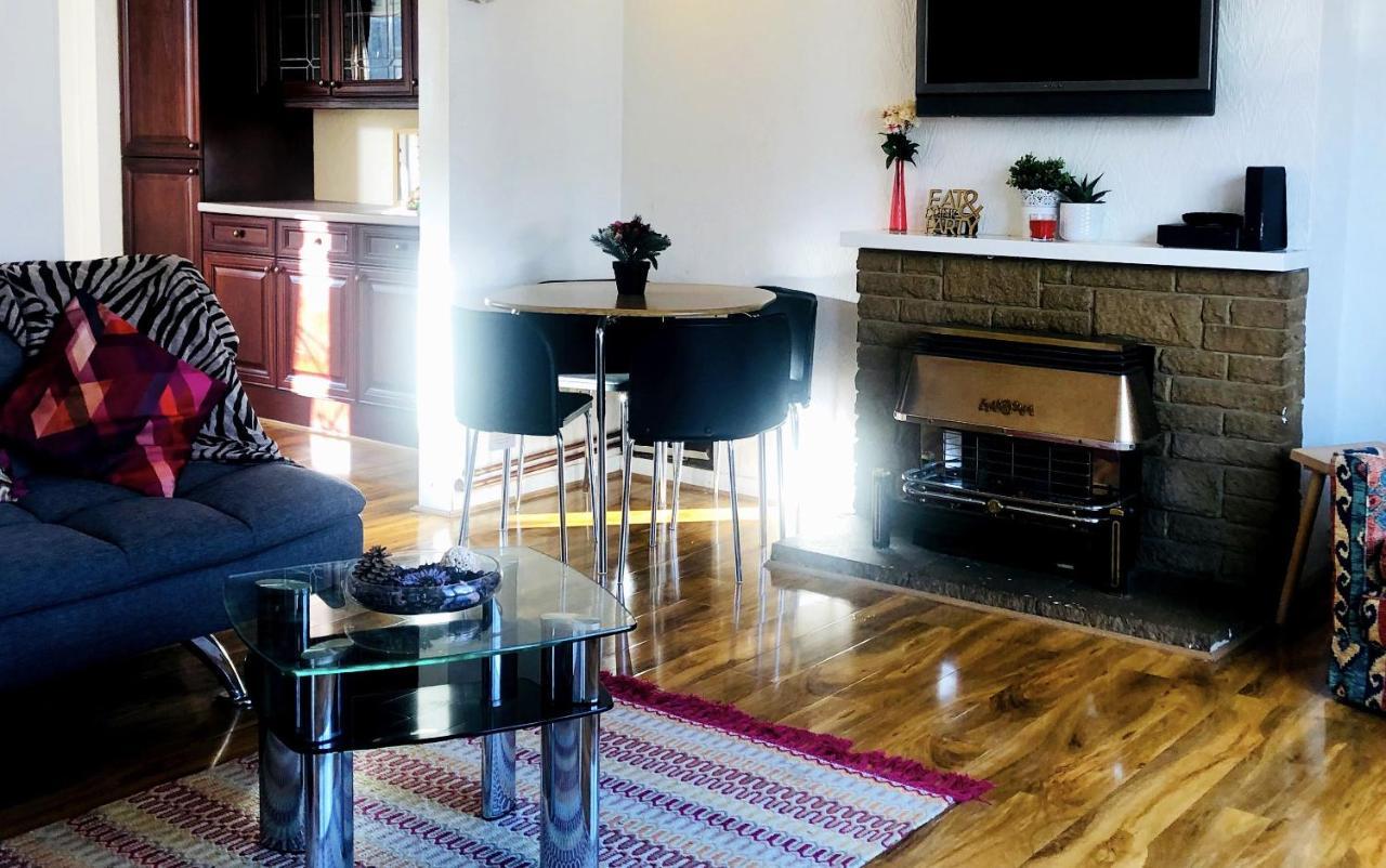 33Sm Dreams Unlimited Serviced Accommodation- Staines - Heathrow Stanwell Εξωτερικό φωτογραφία