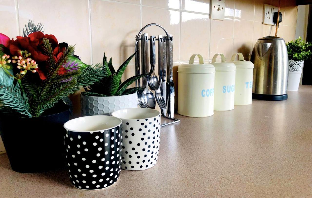 33Sm Dreams Unlimited Serviced Accommodation- Staines - Heathrow Stanwell Εξωτερικό φωτογραφία