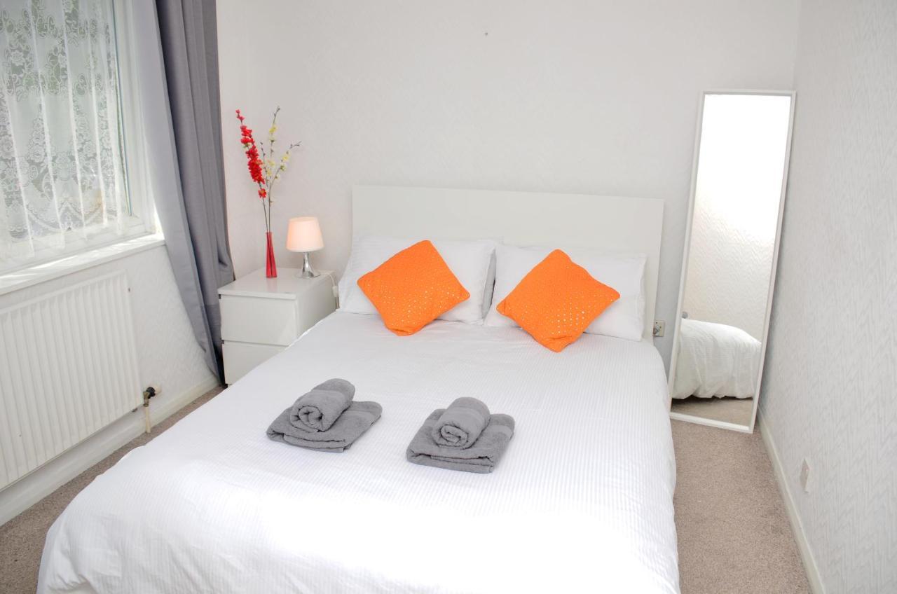 33Sm Dreams Unlimited Serviced Accommodation- Staines - Heathrow Stanwell Εξωτερικό φωτογραφία